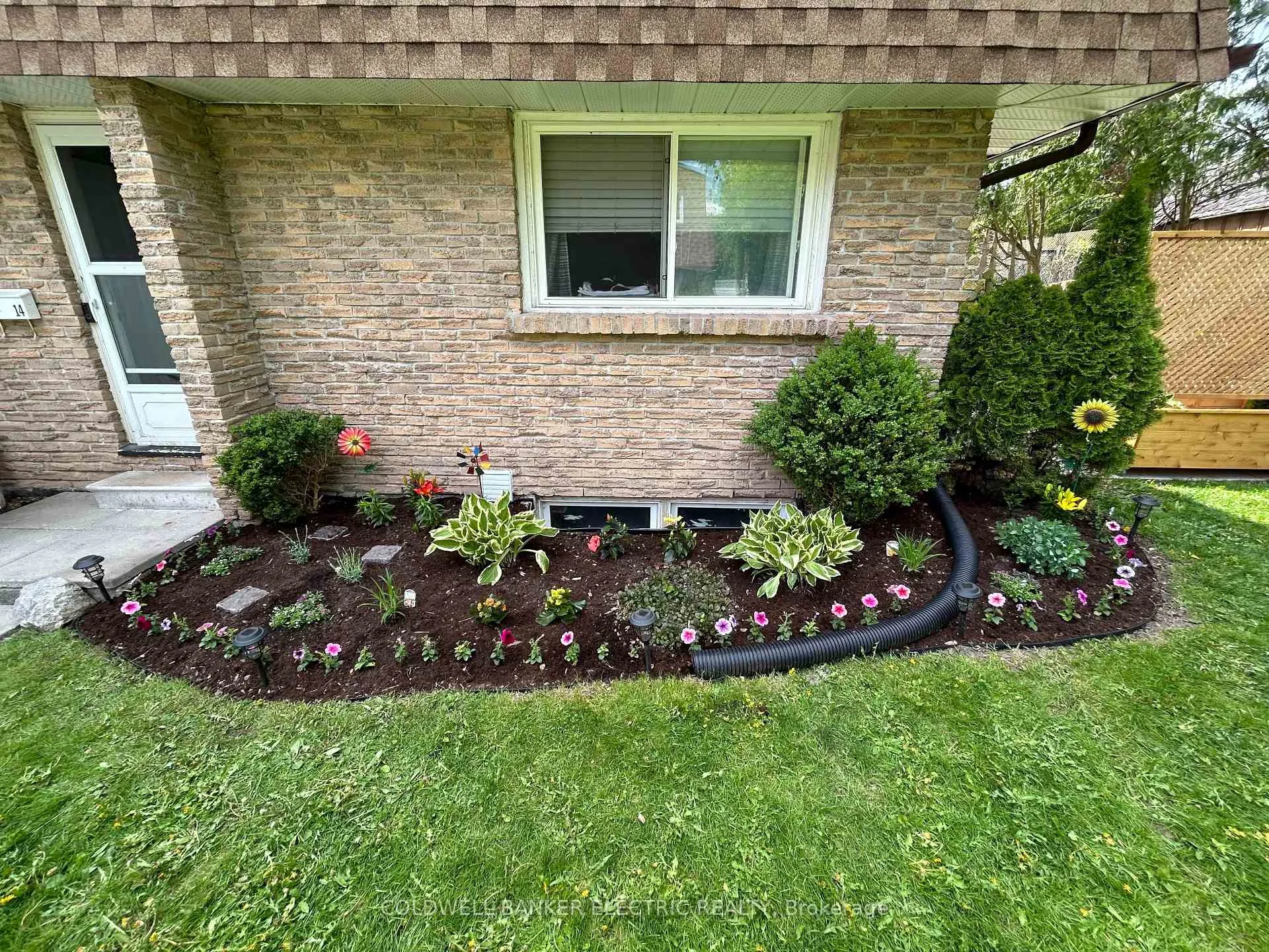 Photo 2 of Unit 14, 740 Chamberlain Street, Peterborough, Otonabee Ward 1 — HOMEH