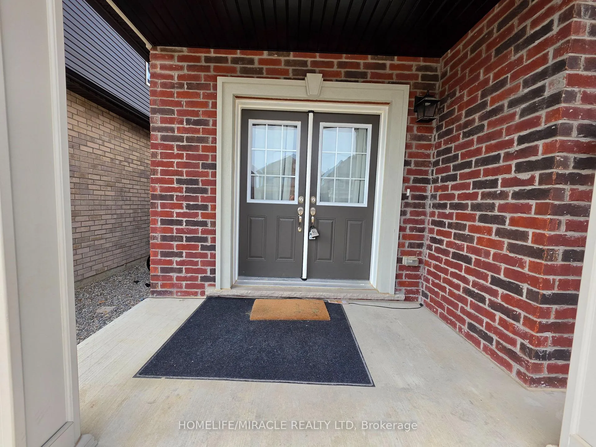 Photo 2 of 4 Stokes Road, Brant, Paris — HOMEH