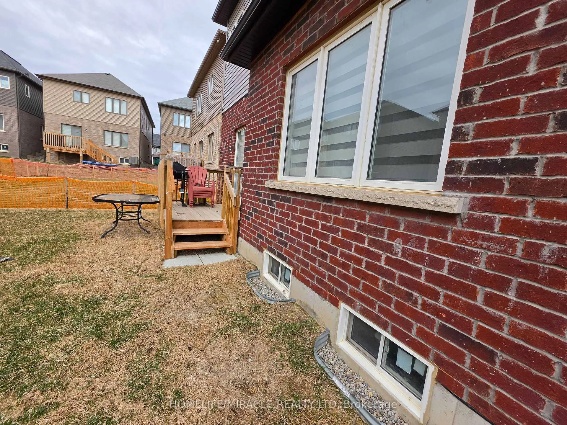 Photo 22 of 4 Stokes Road, Brant, Paris — HOMEH