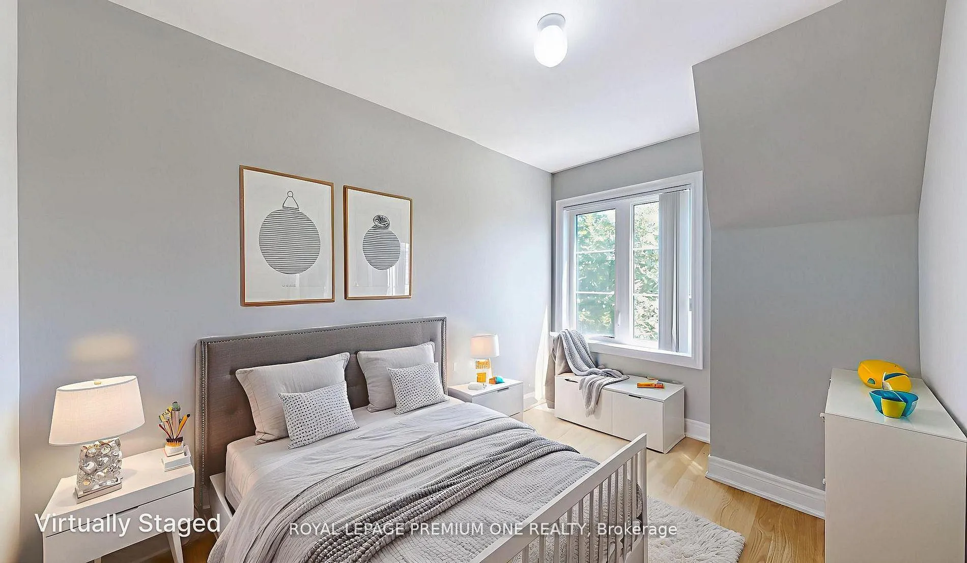 Photo 15 of 71 Dryden Way, Etobicoke, Willowridge-Martingrove-Richview — HOMEH