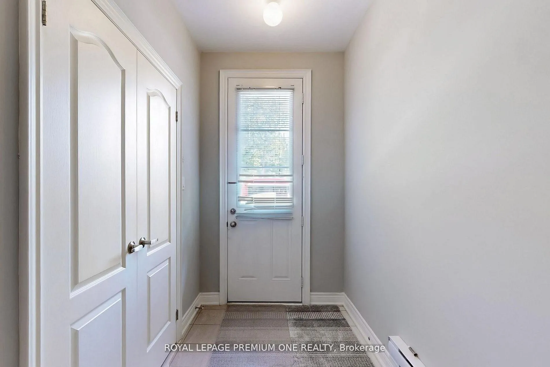 Photo 21 of 71 Dryden Way, Etobicoke, Willowridge-Martingrove-Richview — HOMEH