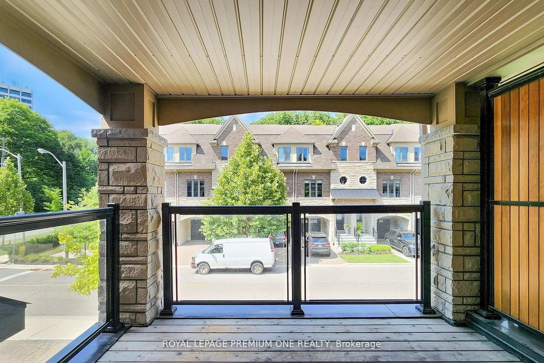 Photo 26 of 71 Dryden Way, Etobicoke, Willowridge-Martingrove-Richview — HOMEH