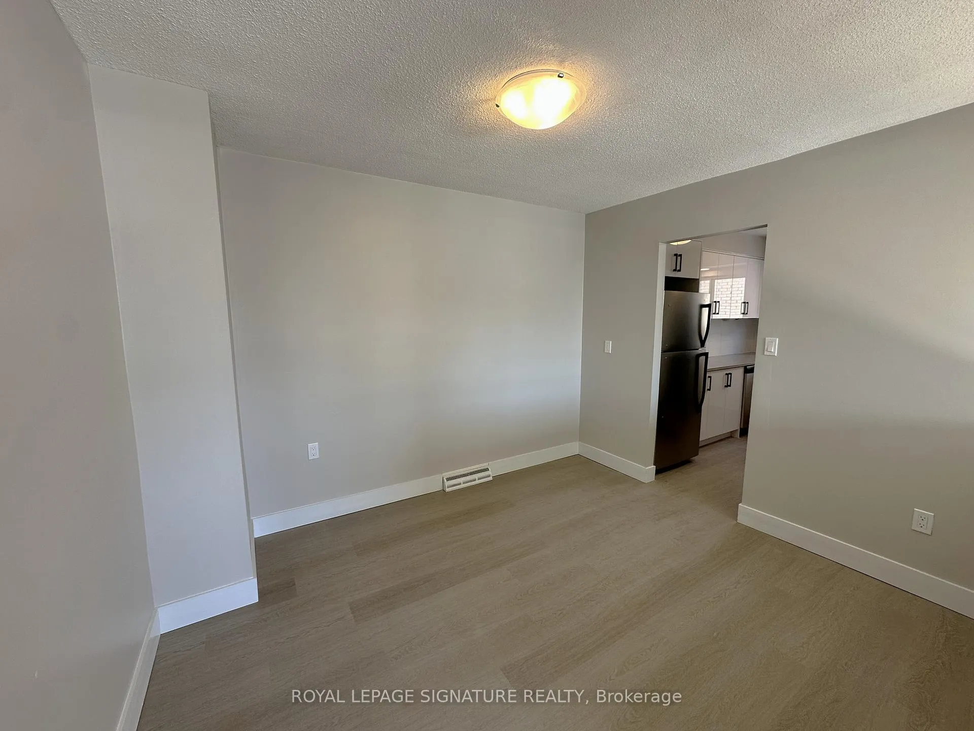 Photo 5 of Unit B, 107 Endicott Terrace, Welland, Prince Charles — HOMEH