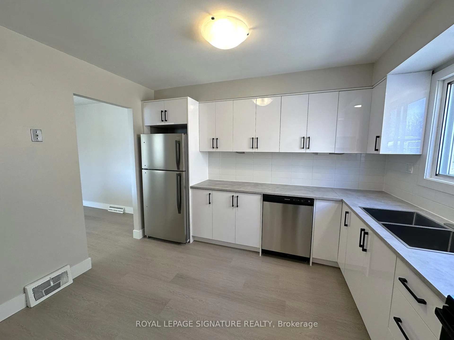 Photo 8 of Unit B, 107 Endicott Terrace, Welland, Prince Charles — HOMEH