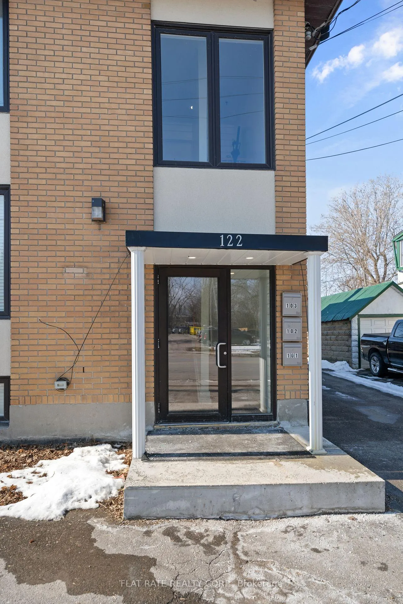 Photo 3 of 122 Bleecker Avenue, Belleville, Belleville Ward — HOMEH