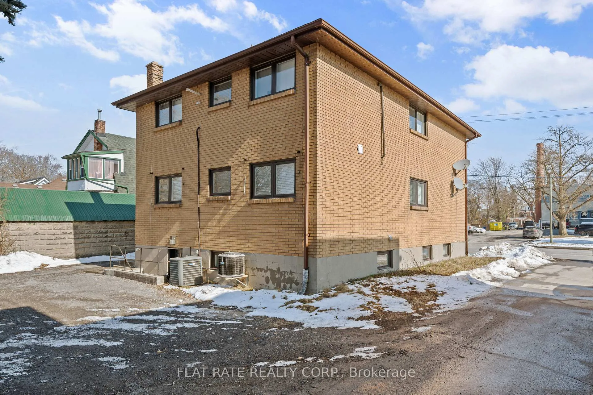 Photo 44 of 122 Bleecker Avenue, Belleville, Belleville Ward — HOMEH