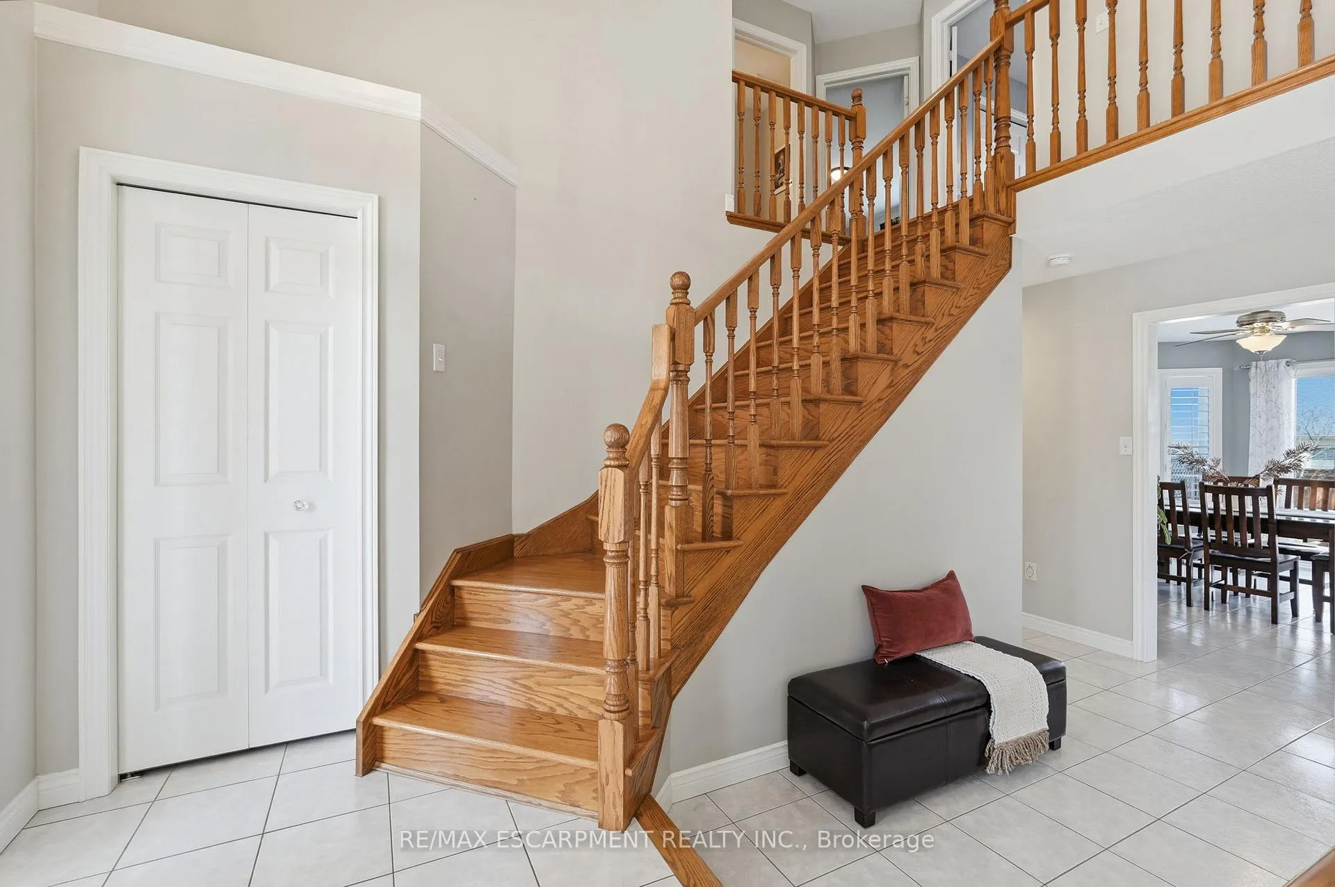 Photo 3 of 85 Heritage Drive, Hamilton, Stoney Creek — HOMEH