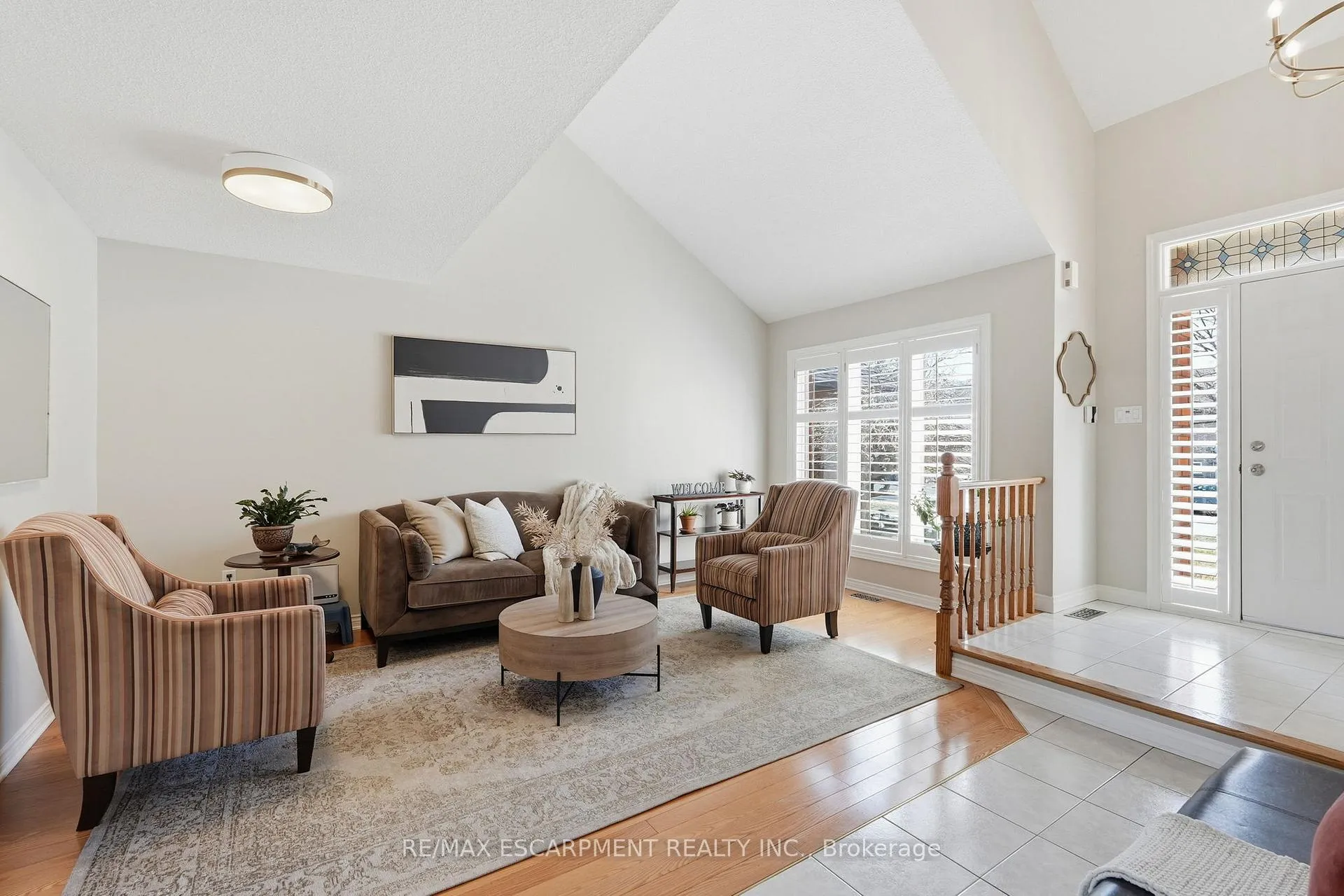 Photo 5 of 85 Heritage Drive, Hamilton, Stoney Creek — HOMEH