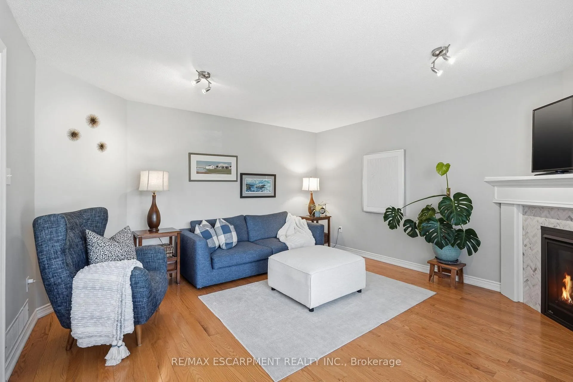 Photo 14 of 85 Heritage Drive, Hamilton, Stoney Creek — HOMEH