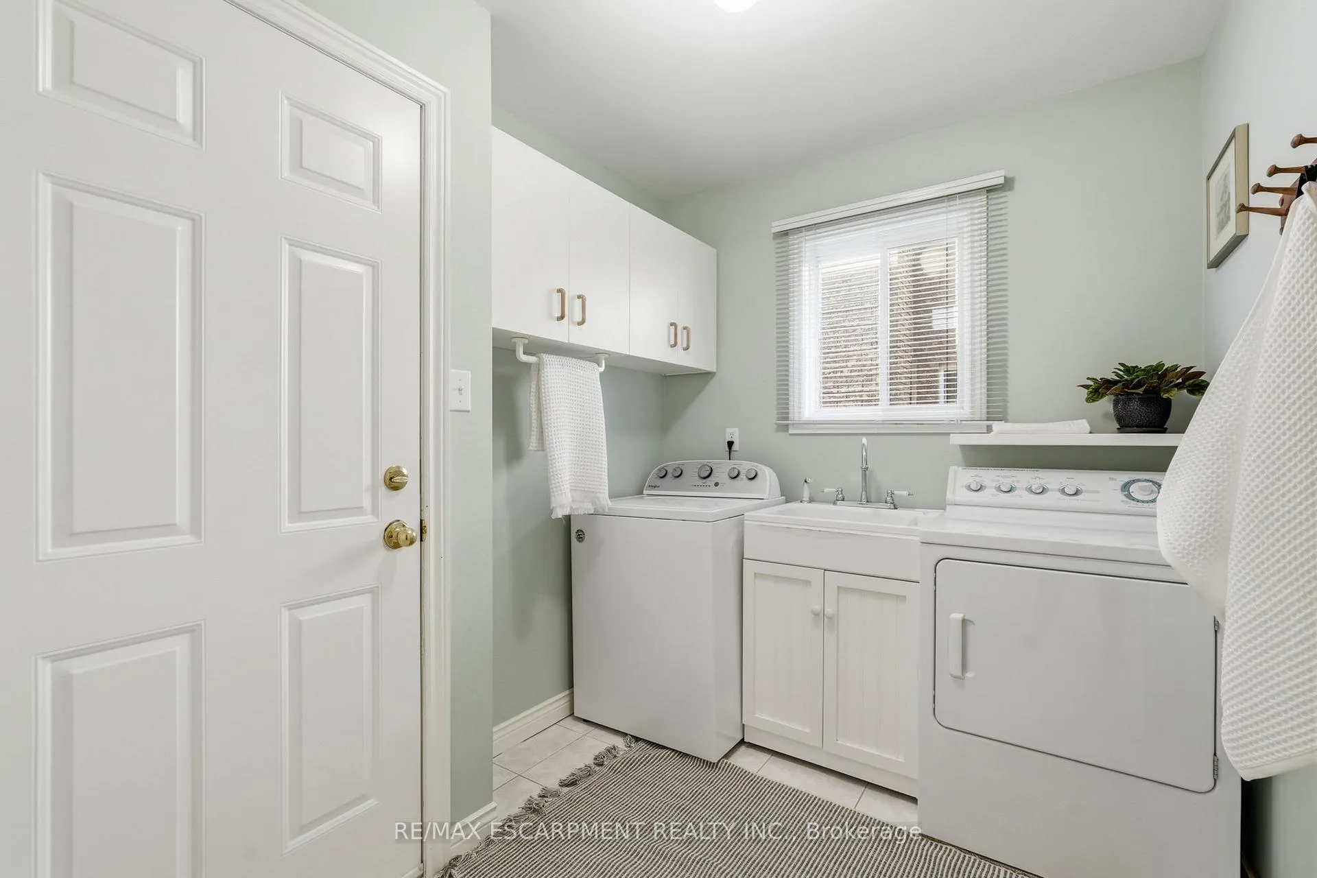 Photo 17 of 85 Heritage Drive, Hamilton, Stoney Creek — HOMEH