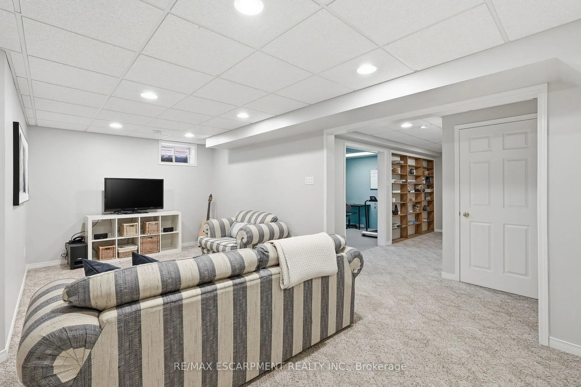 Photo 35 of 85 Heritage Drive, Hamilton, Stoney Creek — HOMEH