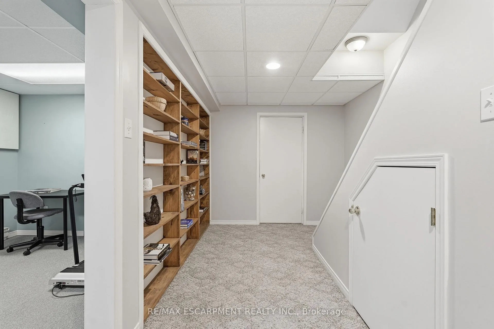 Photo 40 of 85 Heritage Drive, Hamilton, Stoney Creek — HOMEH