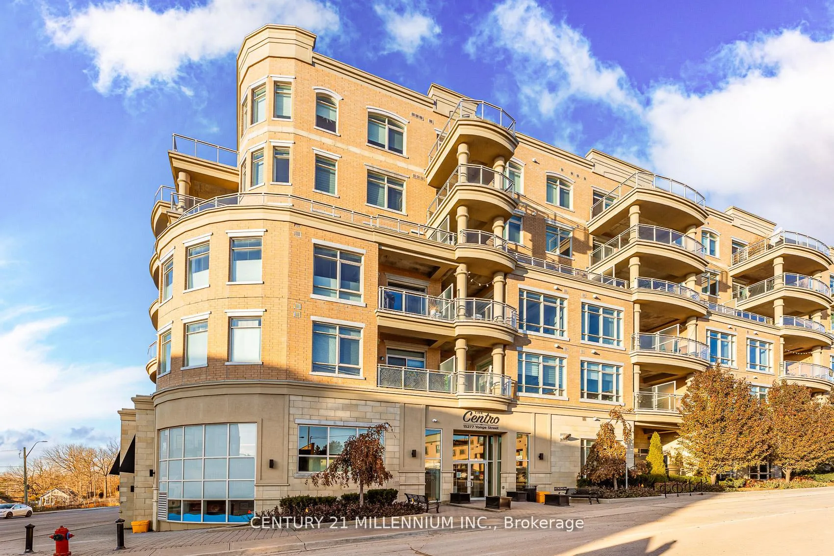 Front of Unit 419, 15277 Yonge Street