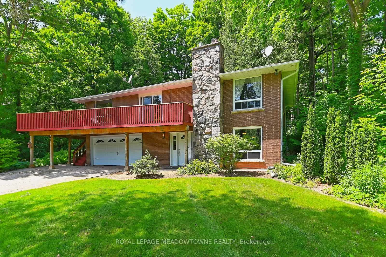 Photo 5 of 4 Ann Street, Halton Hills, Georgetown — HOMEH