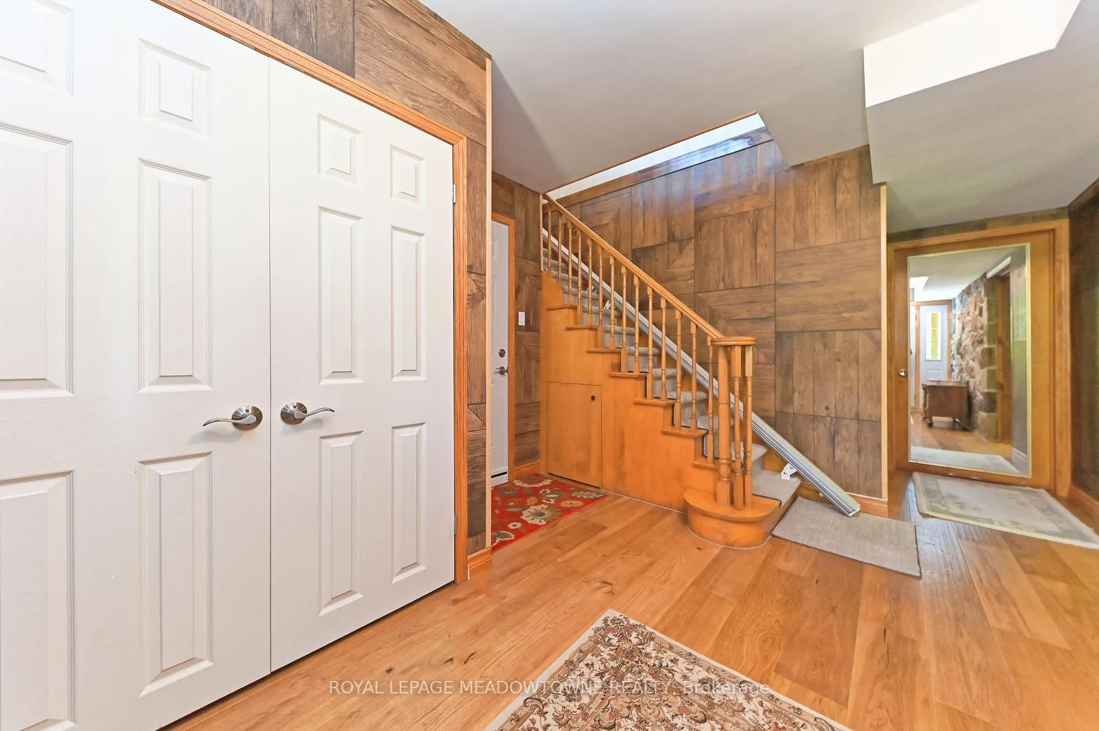 Photo 9 of 4 Ann Street, Halton Hills, Georgetown — HOMEH