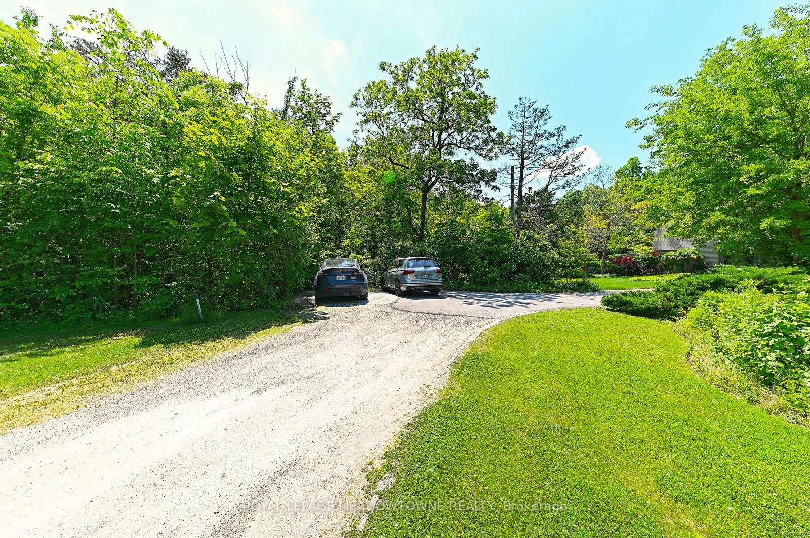 Photo 42 of 4 Ann Street, Halton Hills, Georgetown — HOMEH