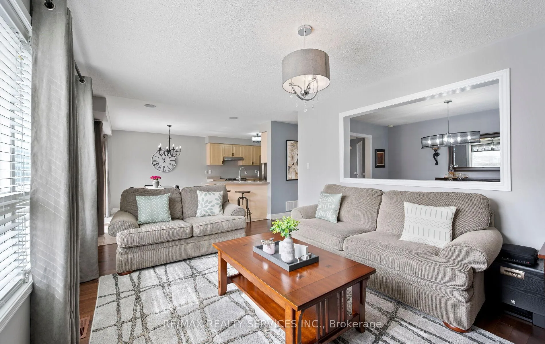 Photo 11 of 61 Earl Grey Crescent, Brampton, Fletcher's Meadow — HOMEH