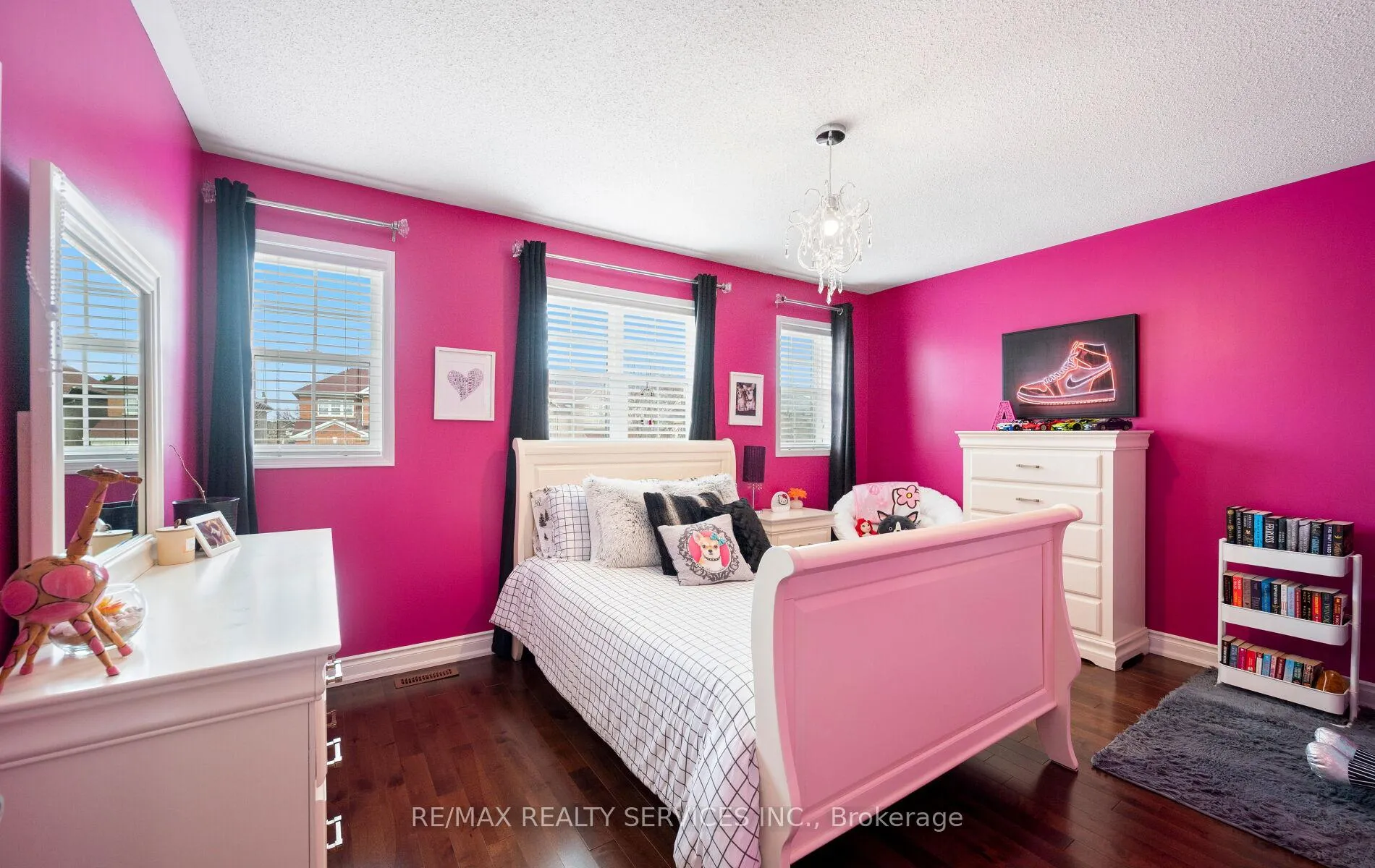 Photo 31 of 61 Earl Grey Crescent, Brampton, Fletcher's Meadow — HOMEH