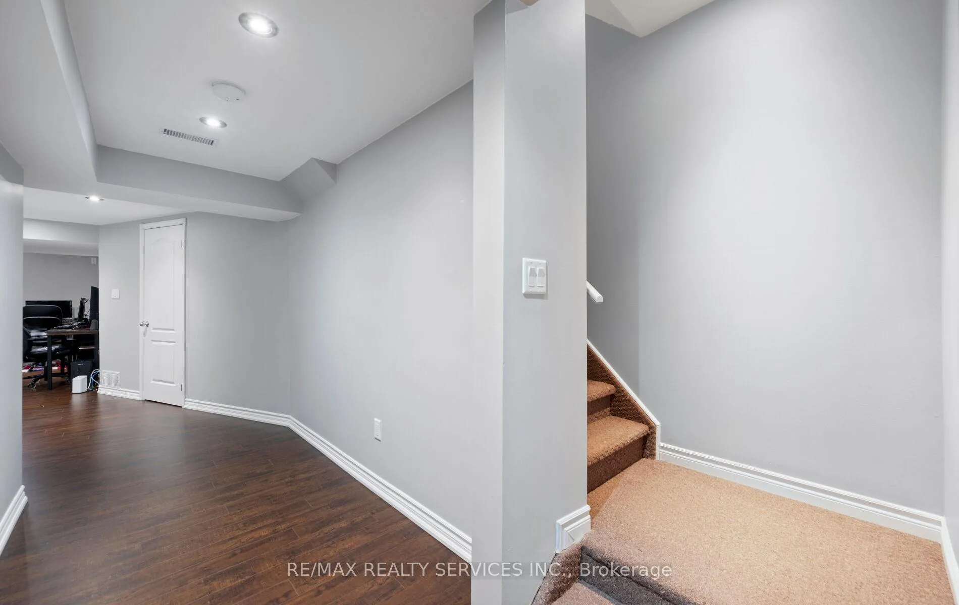 Photo 35 of 61 Earl Grey Crescent, Brampton, Fletcher's Meadow — HOMEH