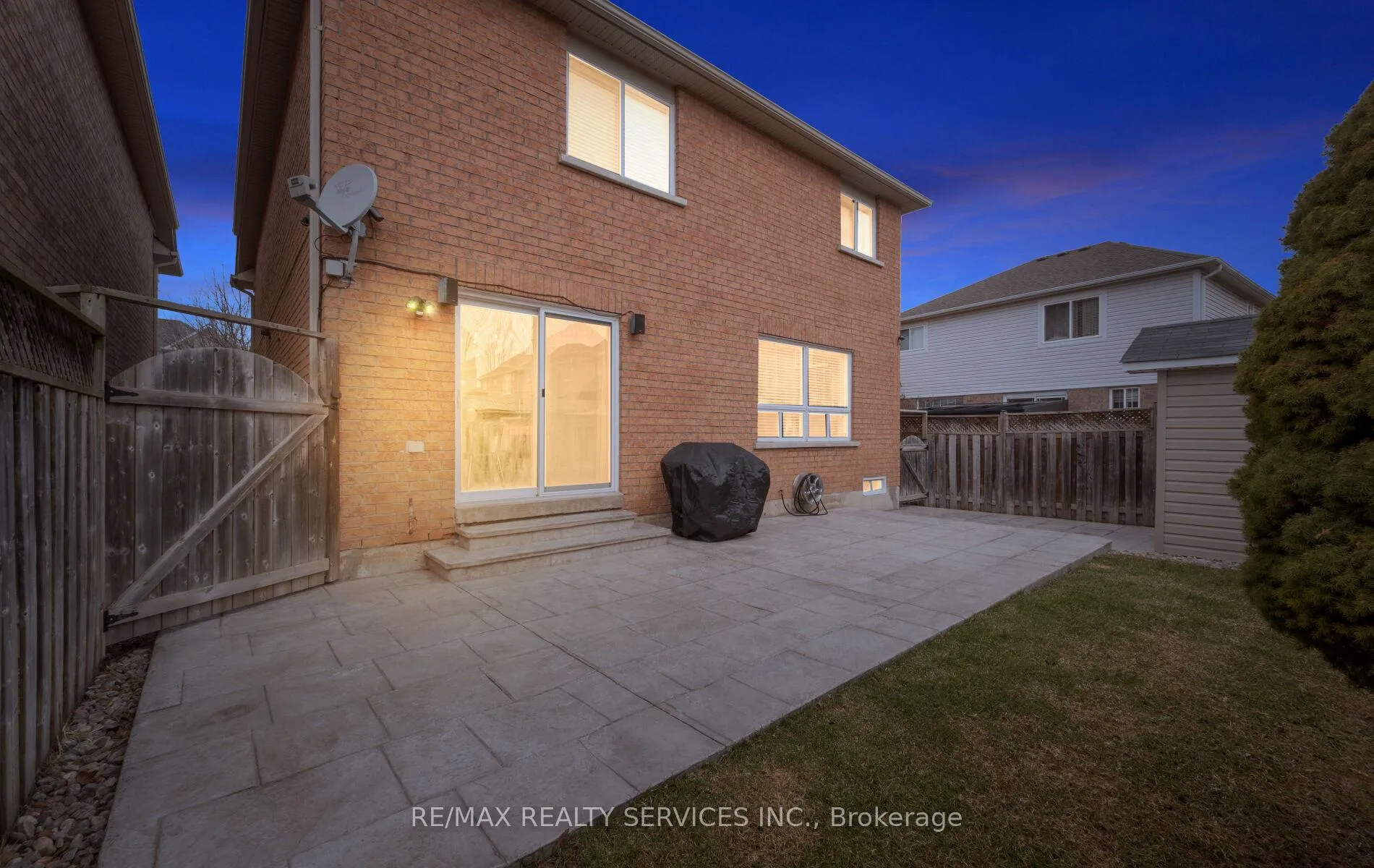 Photo 43 of 61 Earl Grey Crescent, Brampton, Fletcher's Meadow — HOMEH