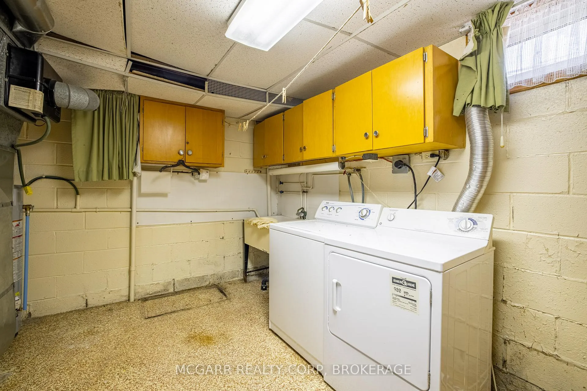 Photo 28 of 160 Main Street, St. Catharines, Port Dalhousie — HOMEH