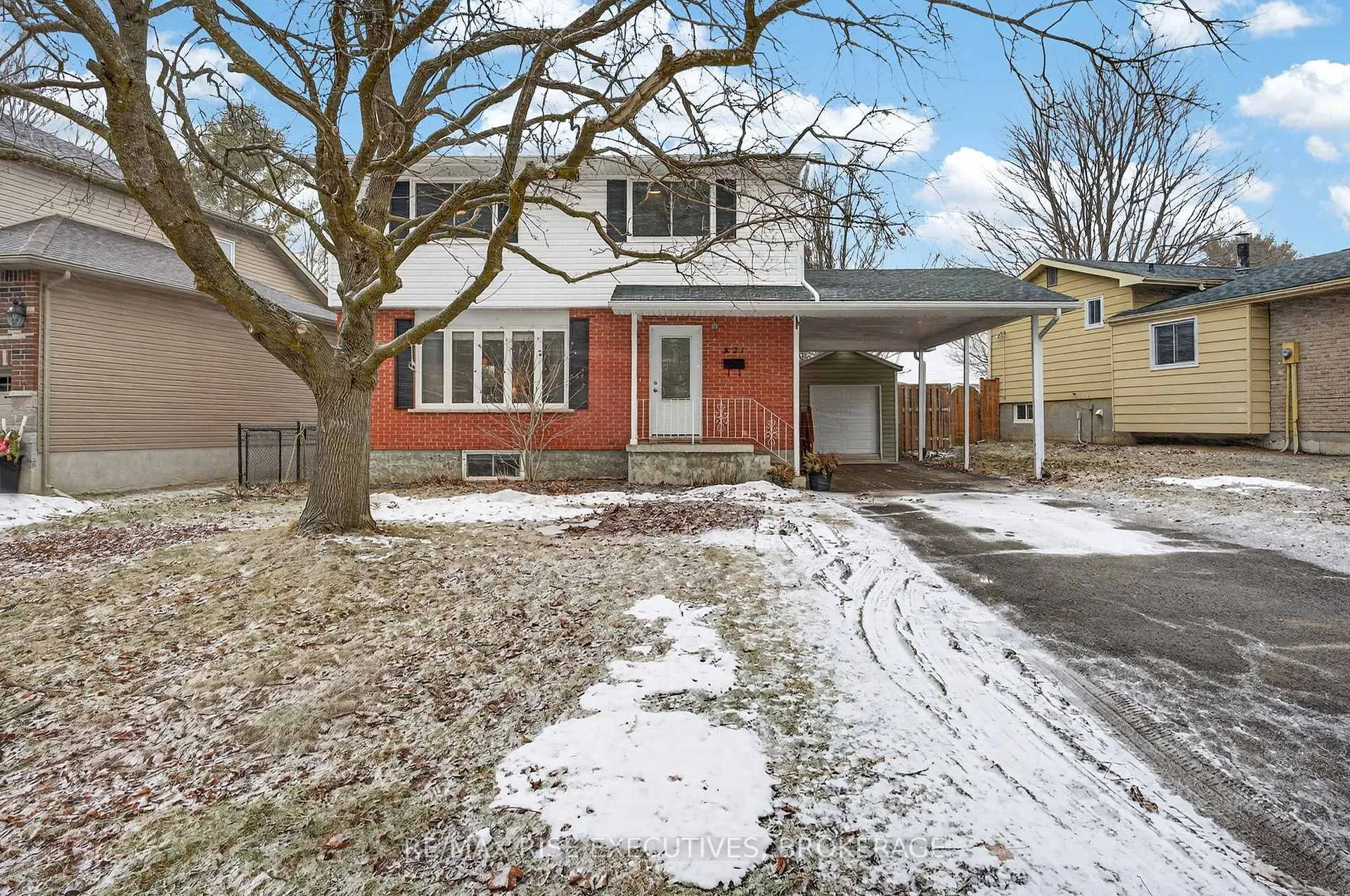 Photo 1 of 821 Mona Drive, Kingston, South of Taylor-Kidd Blvd — HOMEH