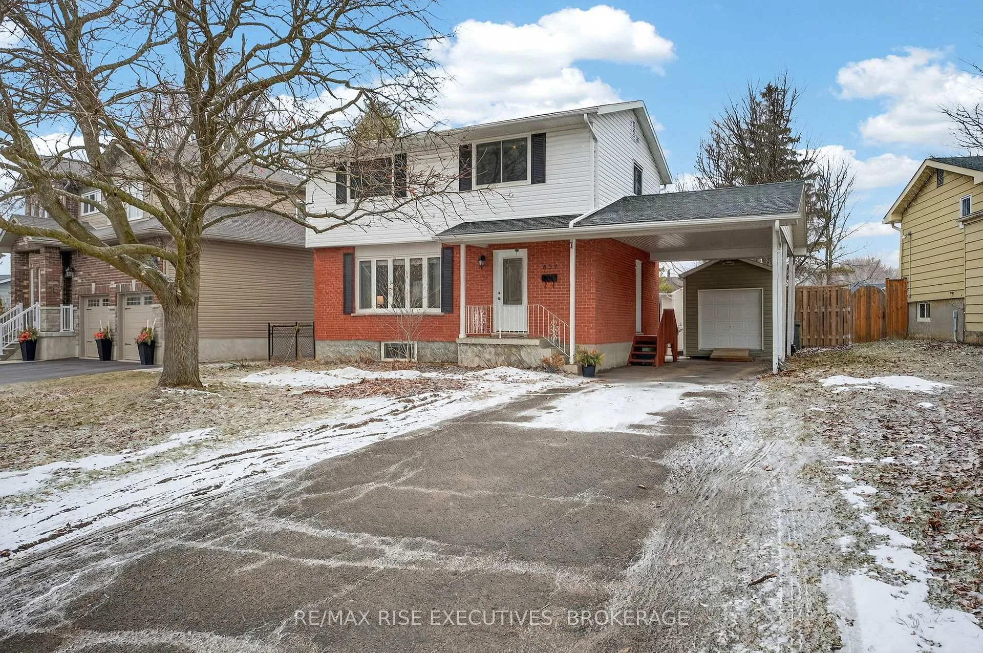 Photo 2 of 821 Mona Drive, Kingston, South of Taylor-Kidd Blvd — HOMEH