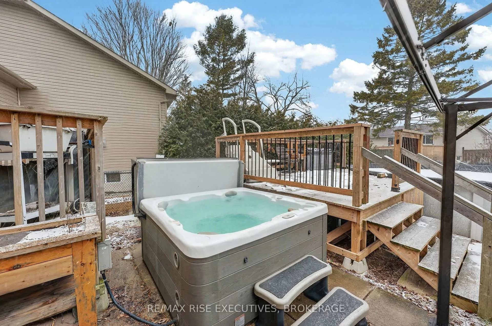 Photo 30 of 821 Mona Drive, Kingston, South of Taylor-Kidd Blvd — HOMEH