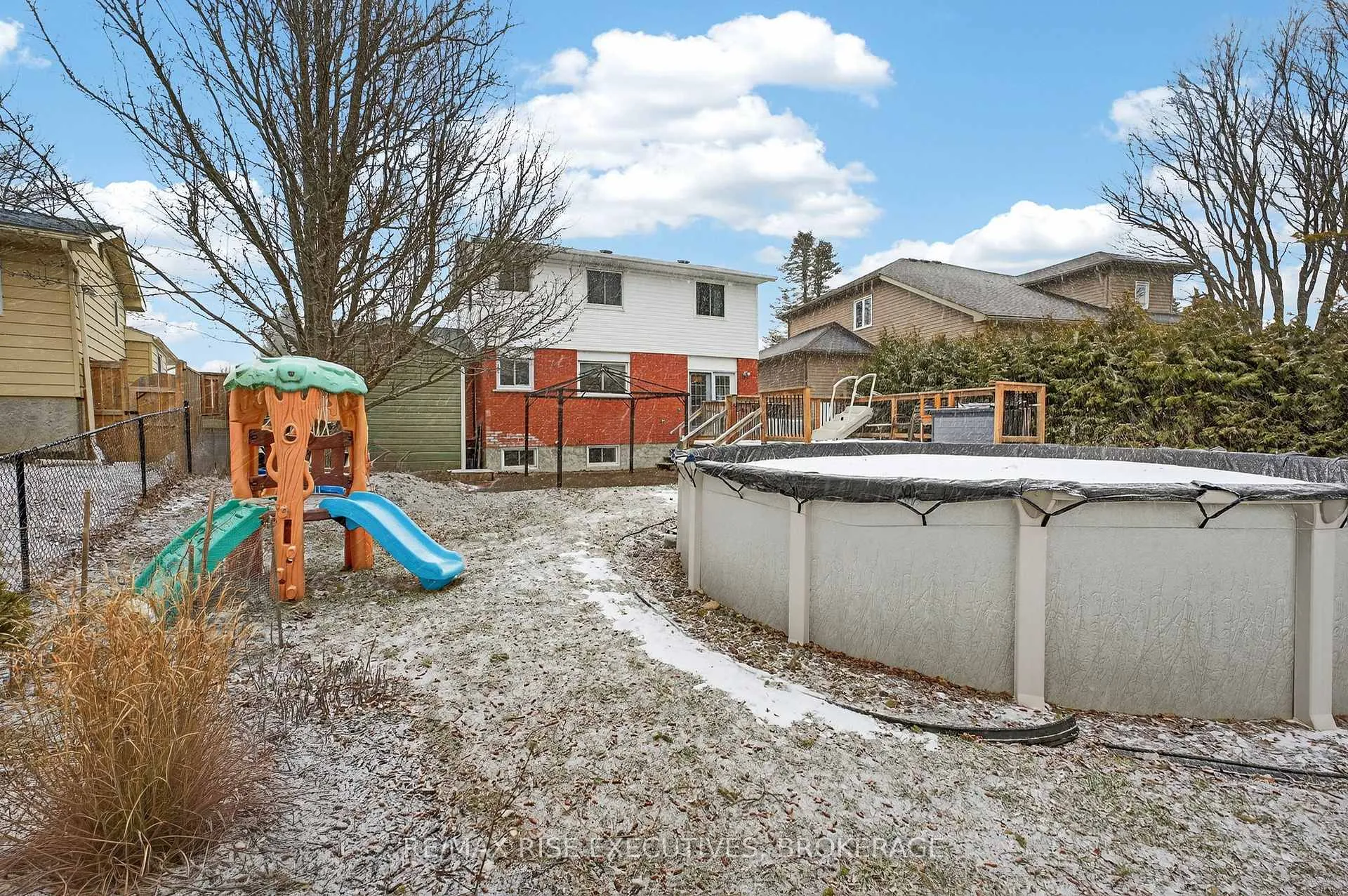 Photo 32 of 821 Mona Drive, Kingston, South of Taylor-Kidd Blvd — HOMEH