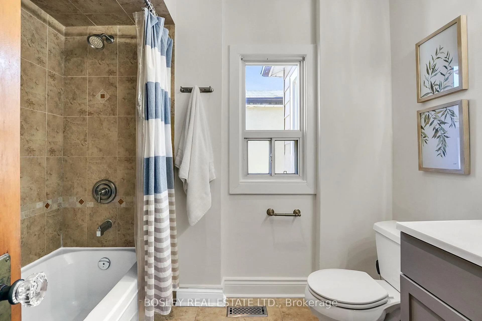 Photo 32 of 244 Fulton Avenue, Toronto, Broadview North — HOMEH