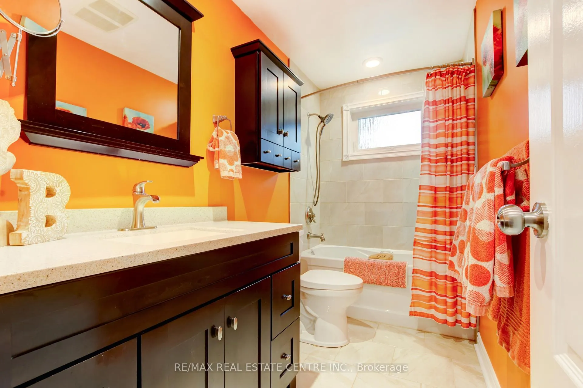 Photo 19 of 32 Willis Drive, Brampton, Brampton East — HOMEH