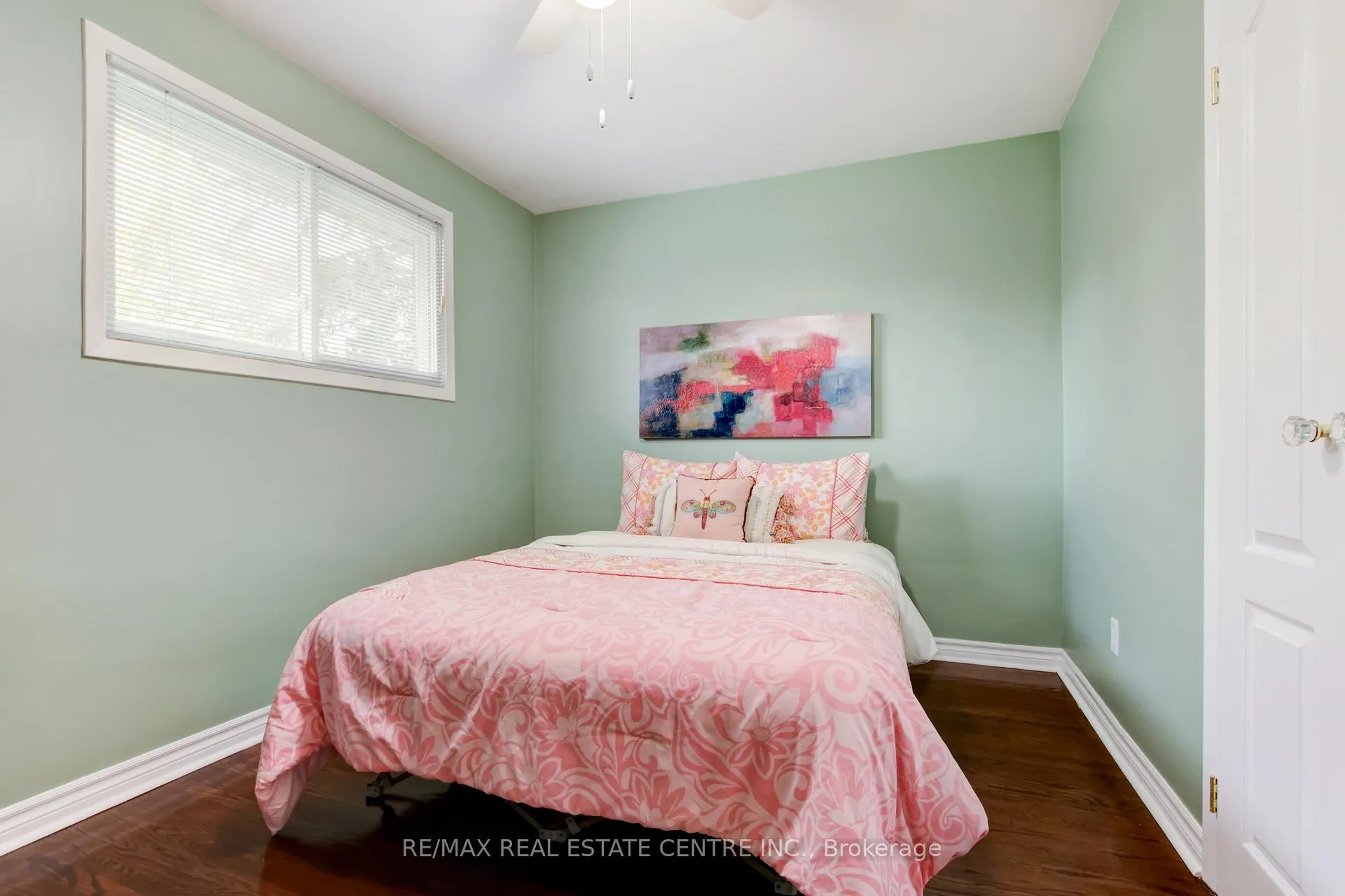 Photo 21 of 32 Willis Drive, Brampton, Brampton East — HOMEH