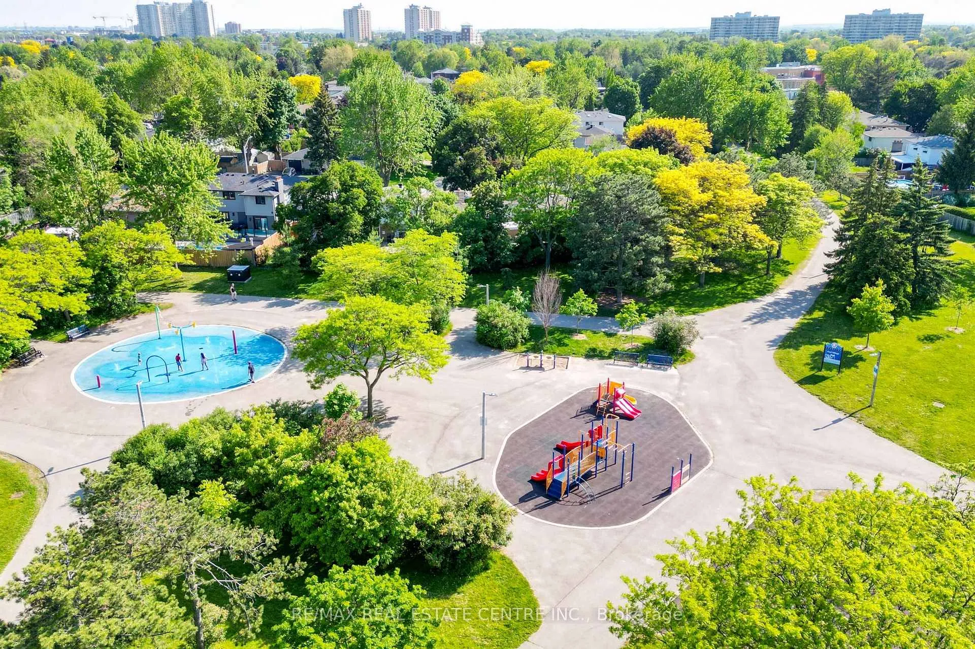 Photo 47 of 32 Willis Drive, Brampton, Brampton East — HOMEH