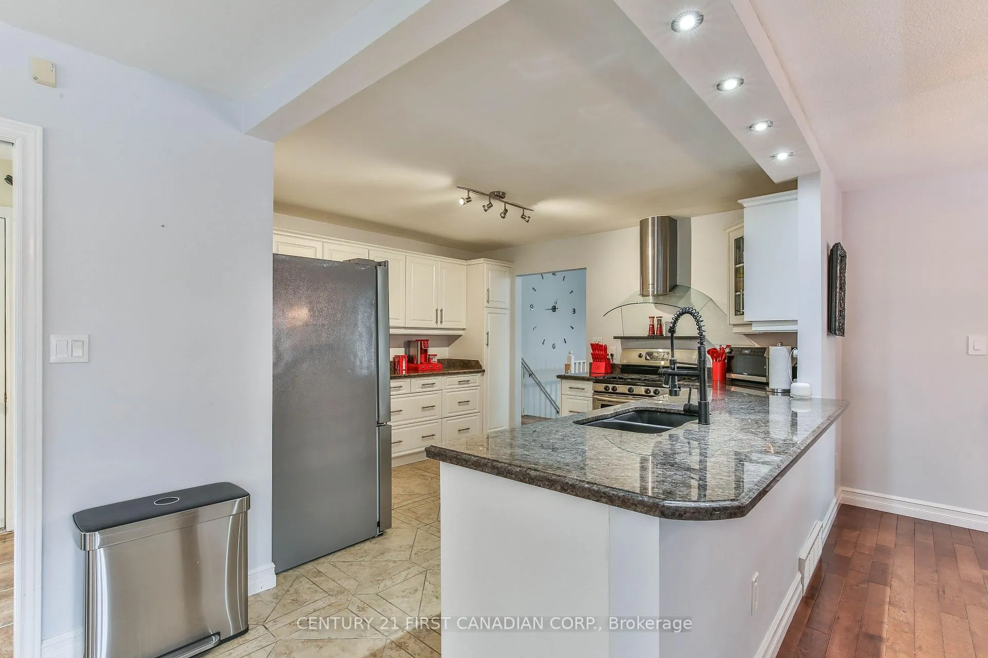 Photo 5 of 24 Linwood Drive, Thames Centre, Rural Thames Centre — HOMEH
