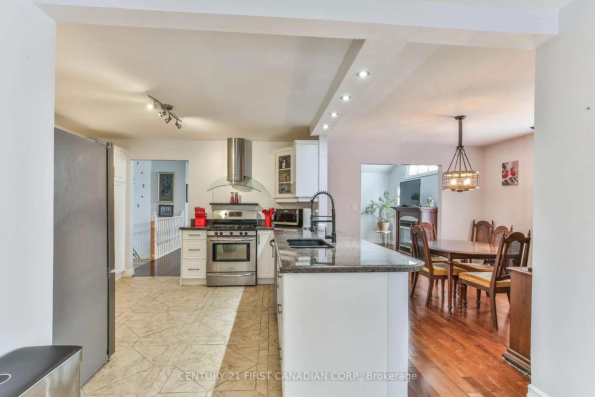 Photo 6 of 24 Linwood Drive, Thames Centre, Rural Thames Centre — HOMEH