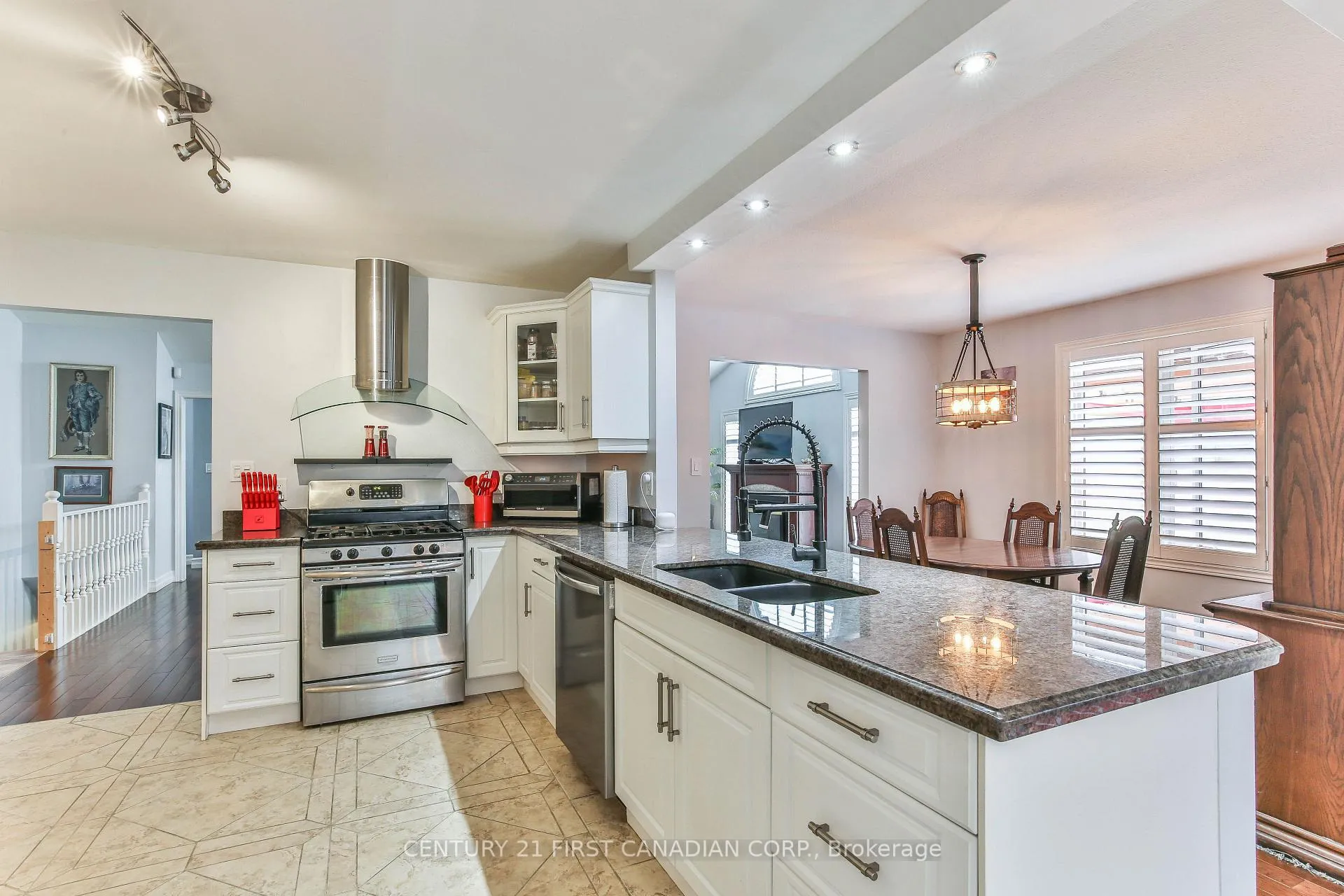 Photo 7 of 24 Linwood Drive, Thames Centre, Rural Thames Centre — HOMEH