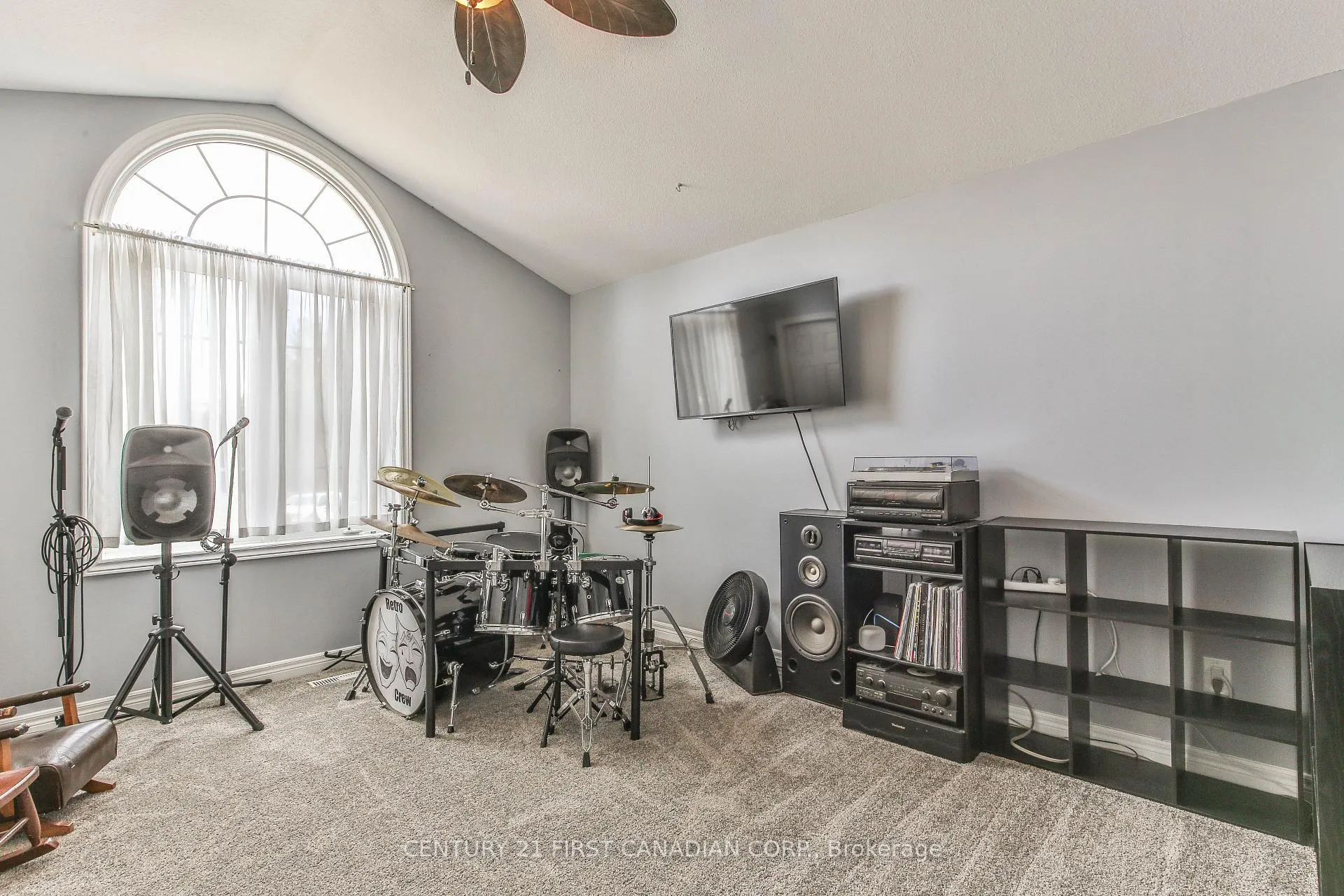 Photo 18 of 24 Linwood Drive, Thames Centre, Rural Thames Centre — HOMEH