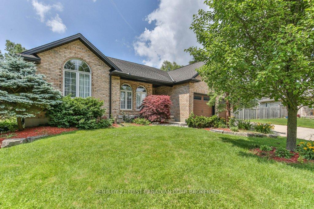 Photo 47 of 24 Linwood Drive, Thames Centre, Rural Thames Centre — HOMEH