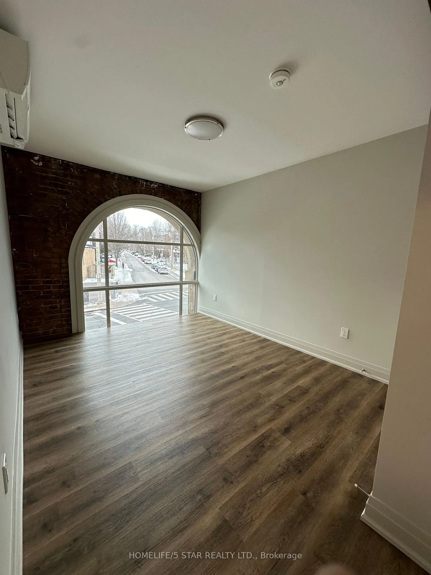 Photo 13 of Unit 201, 837 King Street E, Hamilton, Gibson — HOMEH