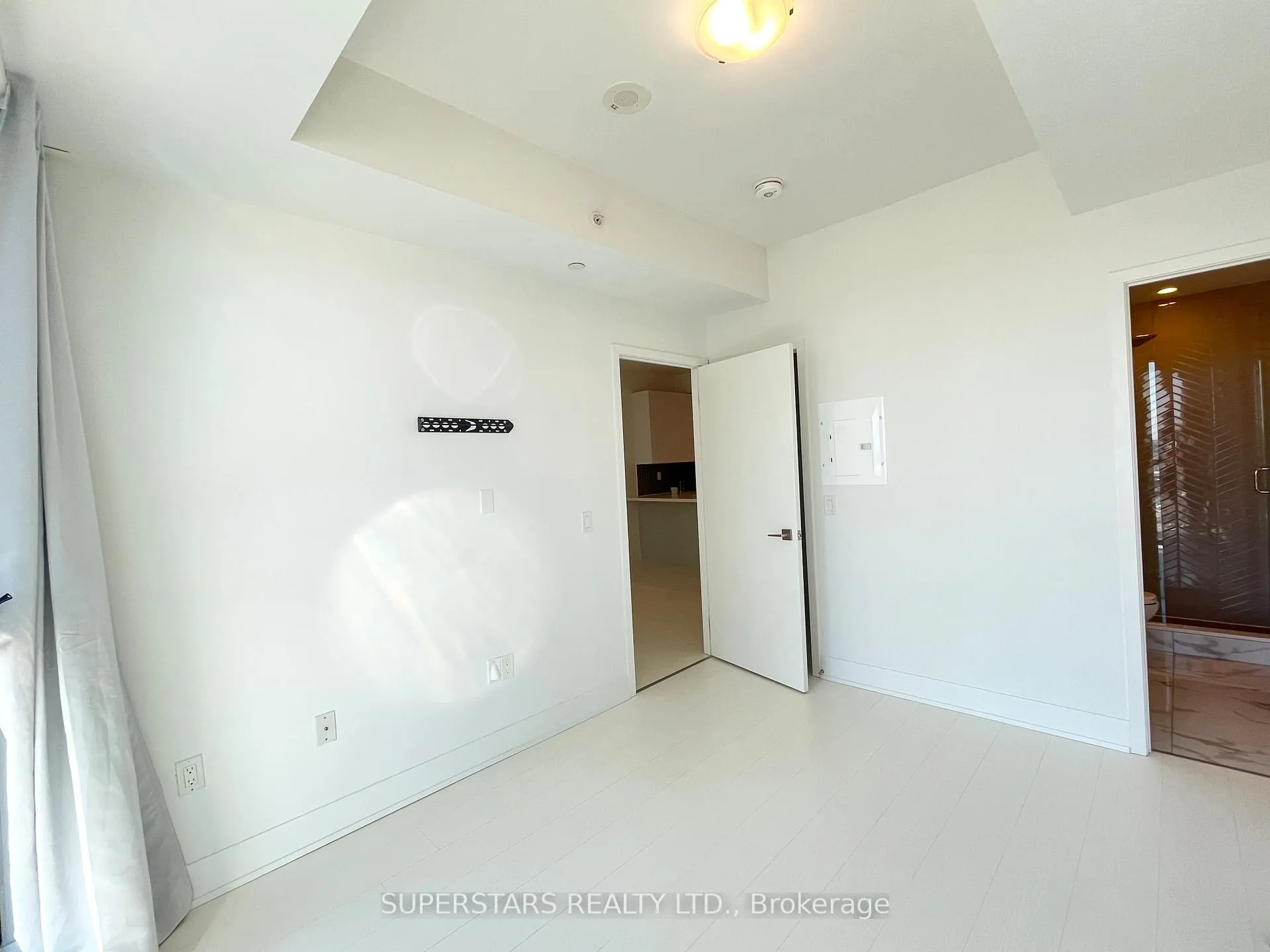 Photo 15 of Unit 1610, 2916 Highway 7 Road, Vaughan, Concord — HOMEH