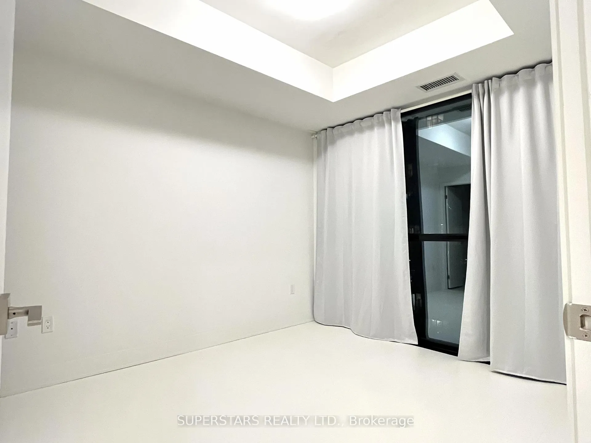 Photo 17 of Unit 1610, 2916 Highway 7 Road, Vaughan, Concord — HOMEH