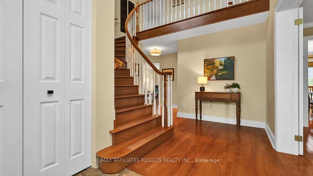 Photo 6 of 1789 Turnberry Road, Ottawa, Queenswood Heights South — HOMEH