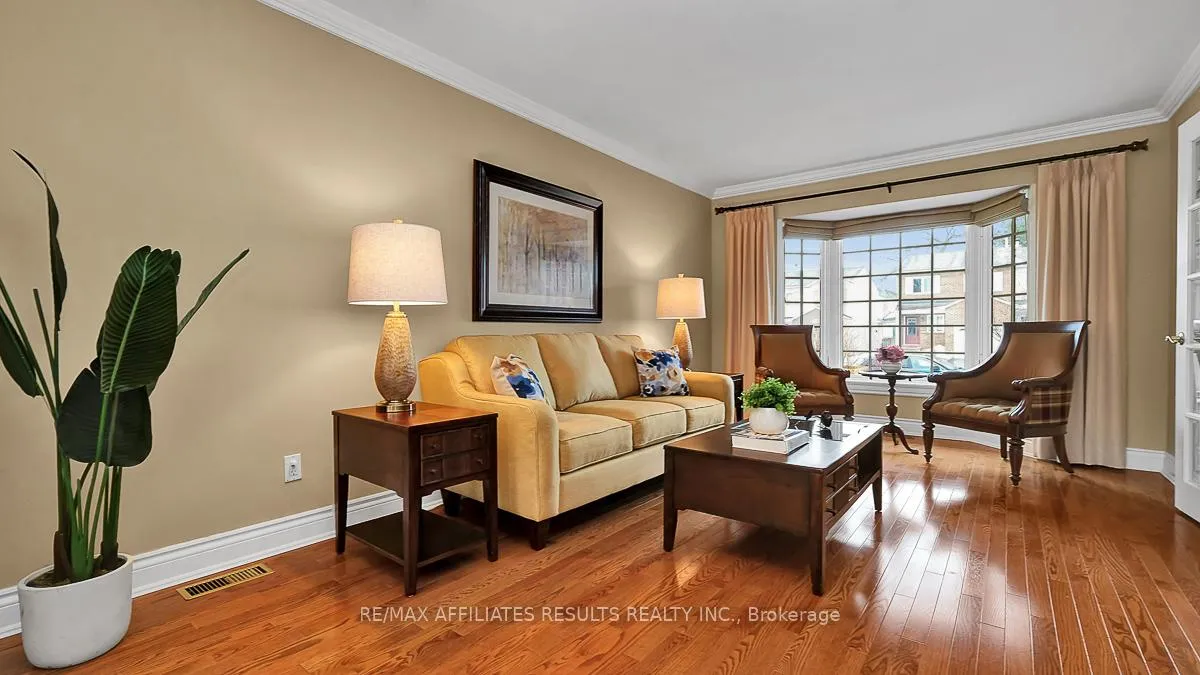 Photo 9 of 1789 Turnberry Road, Ottawa, Queenswood Heights South — HOMEH