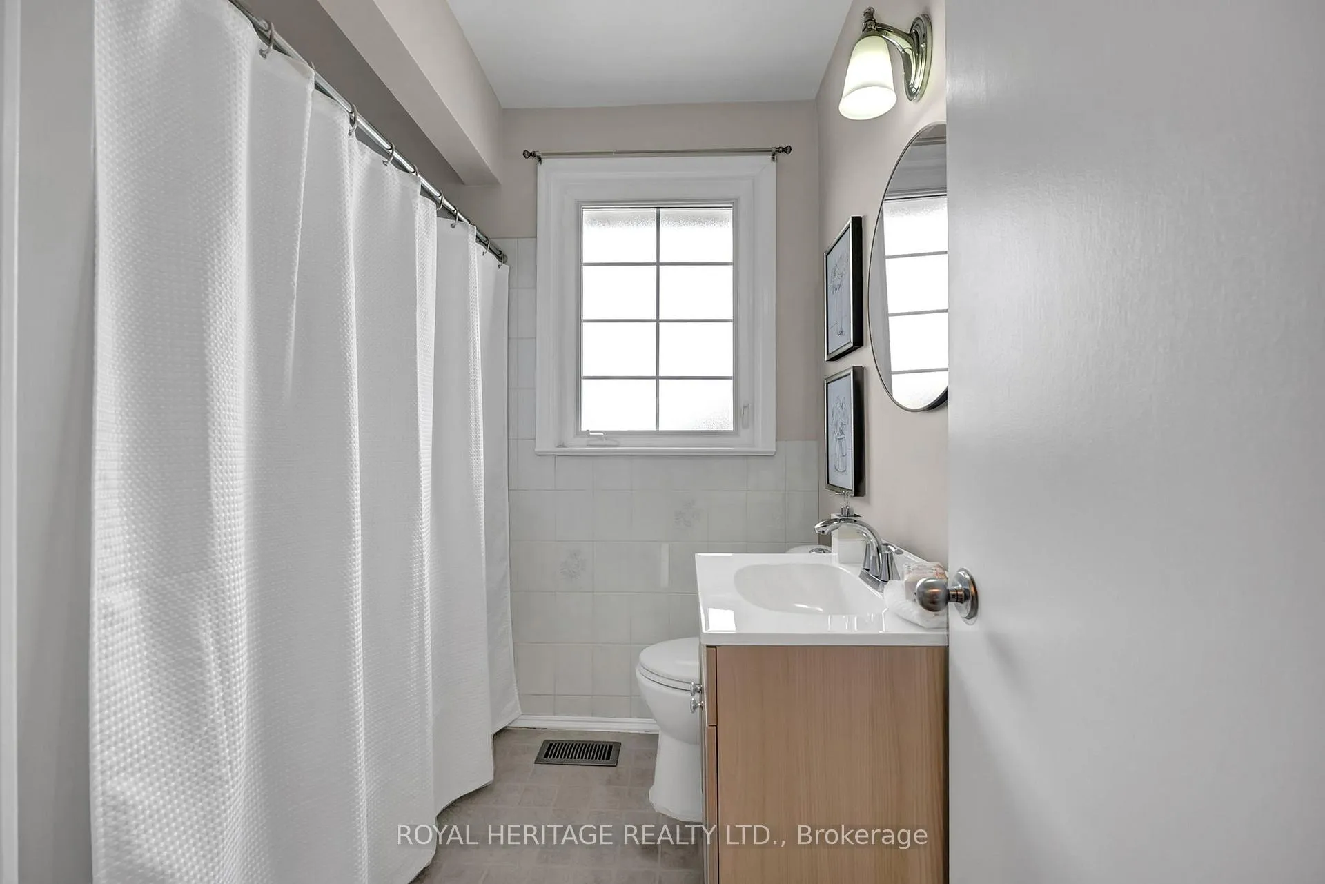 Photo 17 of 465 Milton Street, Oshawa, Donevan — HOMEH