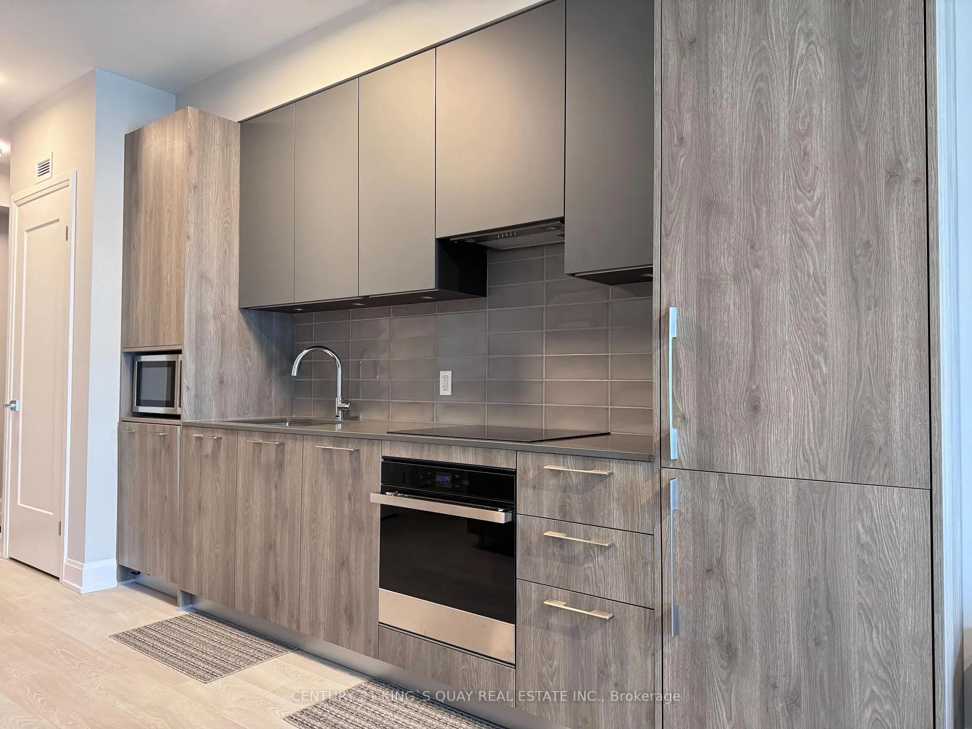 Photo 5 of Unit 531, 38 Water Walk Drive, Markham, Unionville — HOMEH