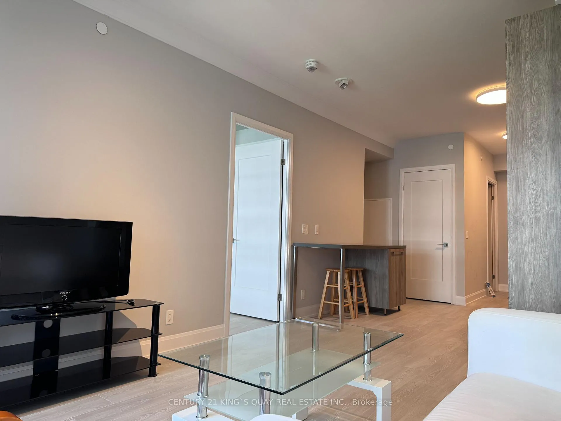 Photo 6 of Unit 531, 38 Water Walk Drive, Markham, Unionville — HOMEH
