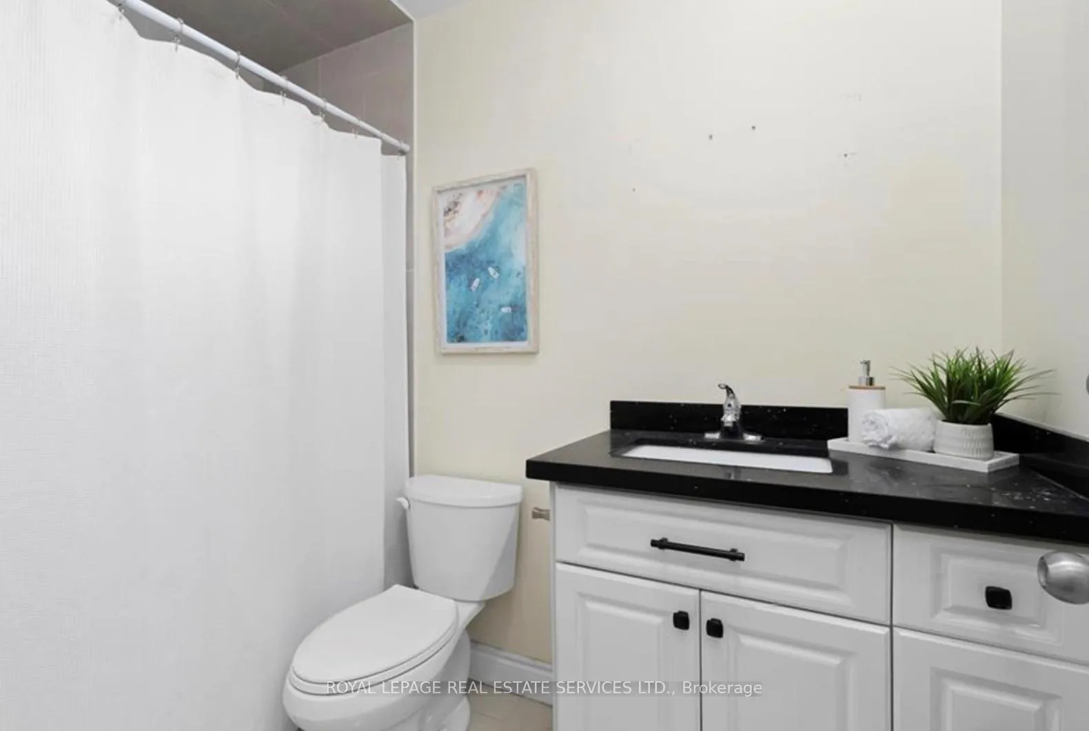Photo 15 of Unit Main, 298 West 18th Street, Hamilton, Rolston — HOMEH