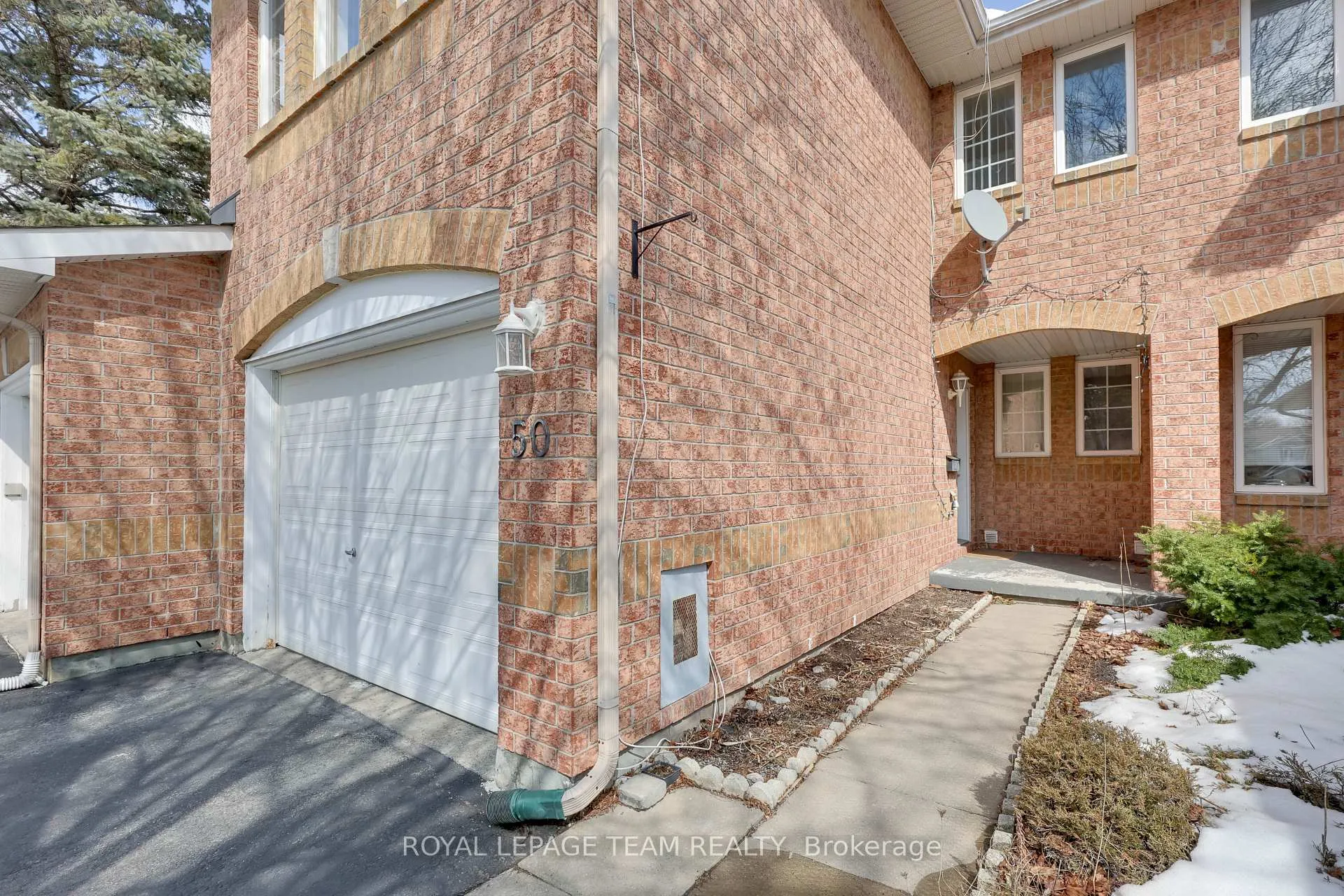 Photo 2 of 50 Windcrest Court, Ottawa, Kanata - Kanata Lakes/Heritage Hills — HOMEH