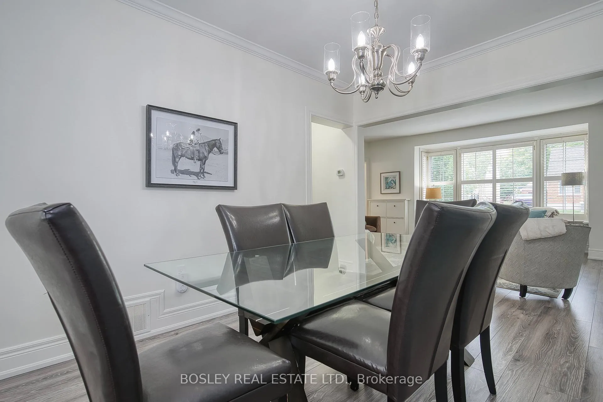Photo 13 of 23 Farnsworth Drive, North York, Humberlea-Pelmo Park — HOMEH