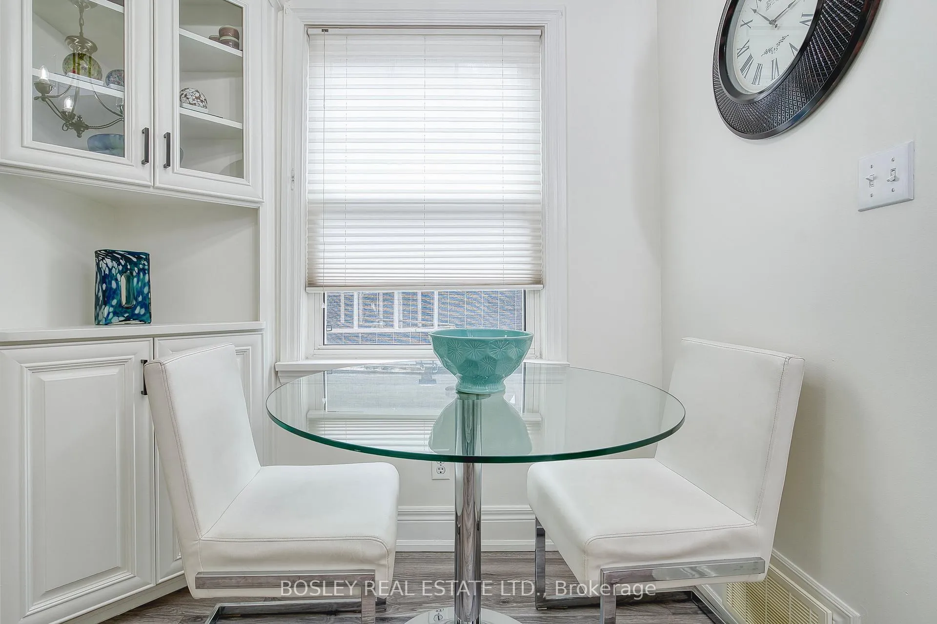 Photo 15 of 23 Farnsworth Drive, North York, Humberlea-Pelmo Park — HOMEH